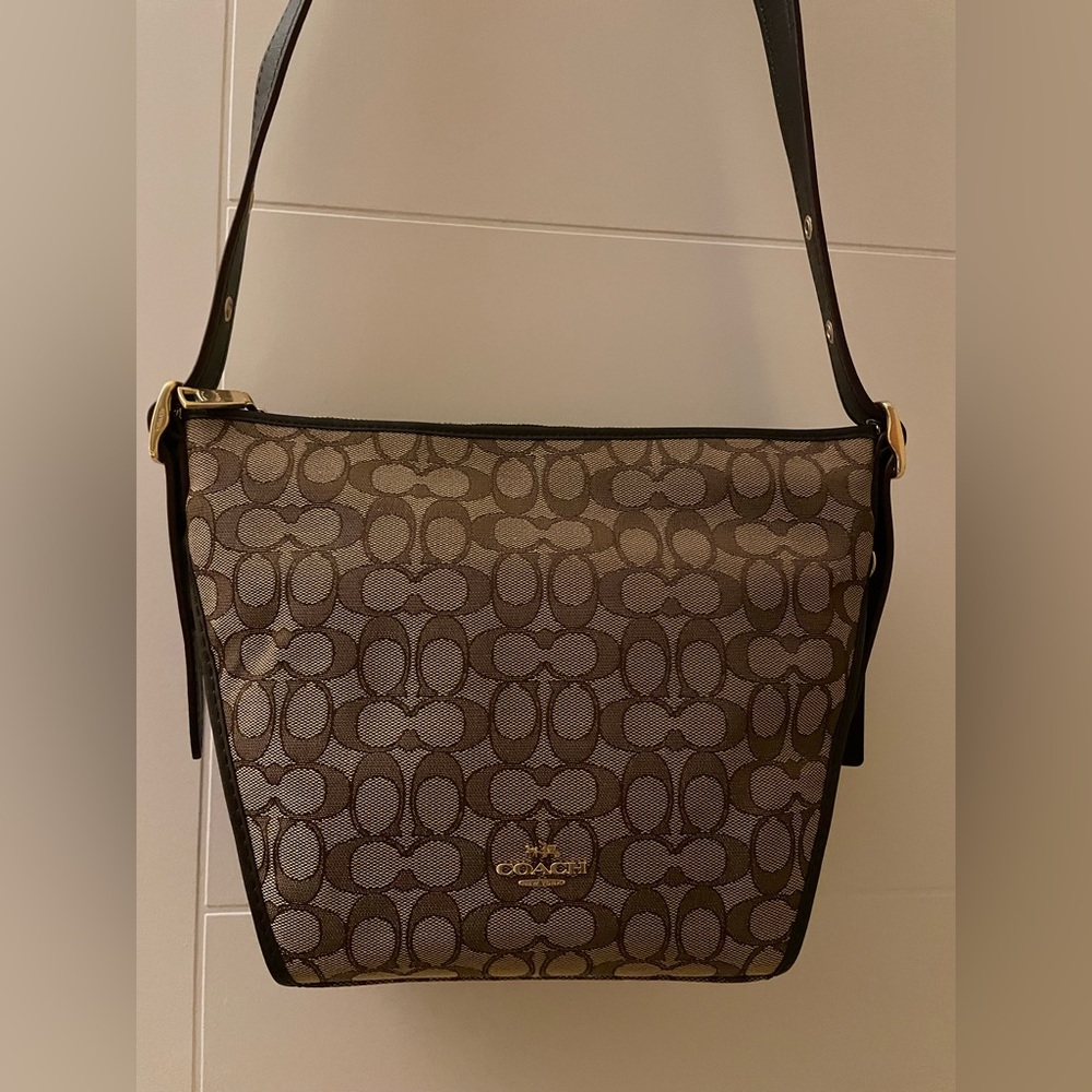New Without Tags Coach Crossbody medium size bag